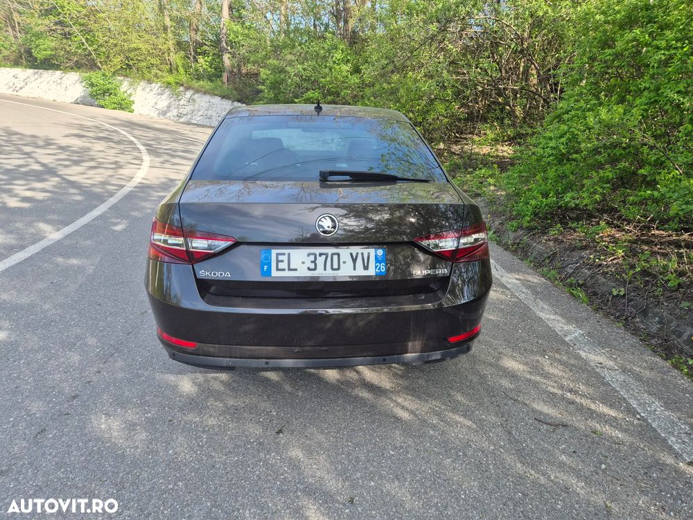 Skoda Superb 1.6 TDI DSG Style - 5