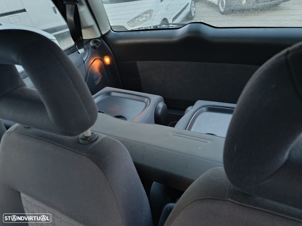 SEAT Alhambra 1.9 TDI Signo - 4