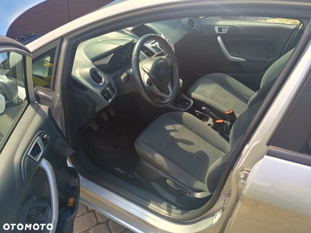 Ford Fiesta 1.25 Trend - 8