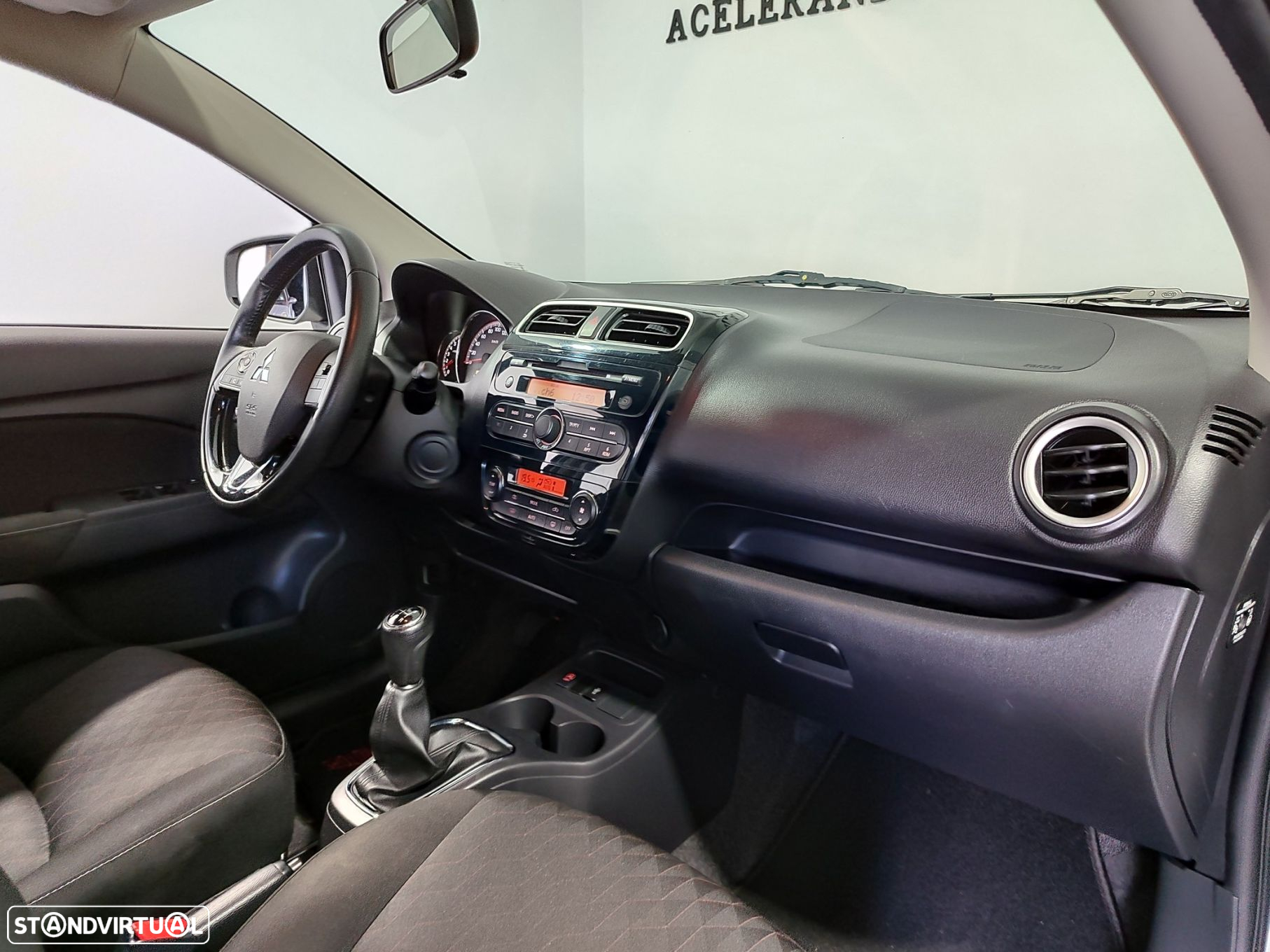 Mitsubishi Space Star 1.2 Intense - 18
