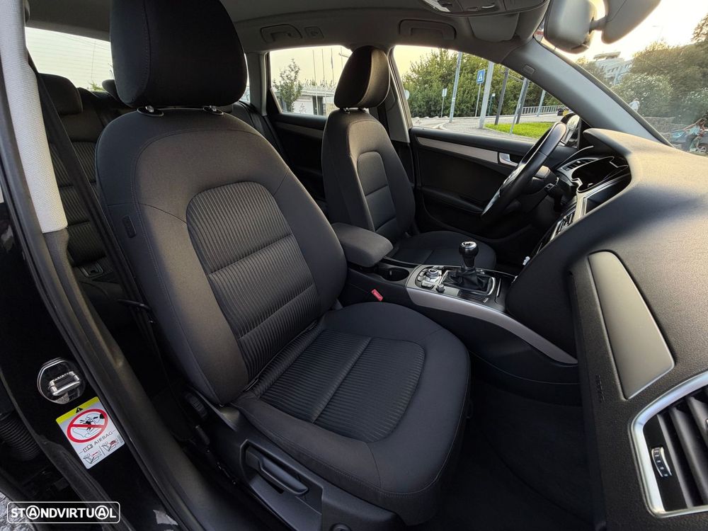 Audi A4 Avant 2.0 TDI Business Line - 44