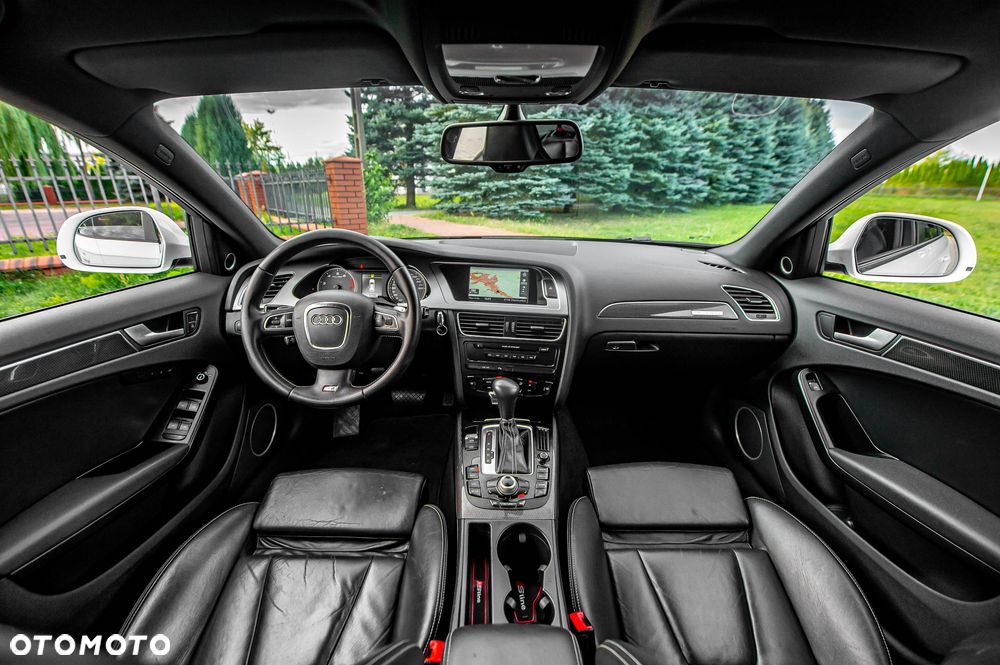 Audi S4 Avant S tronic - 20