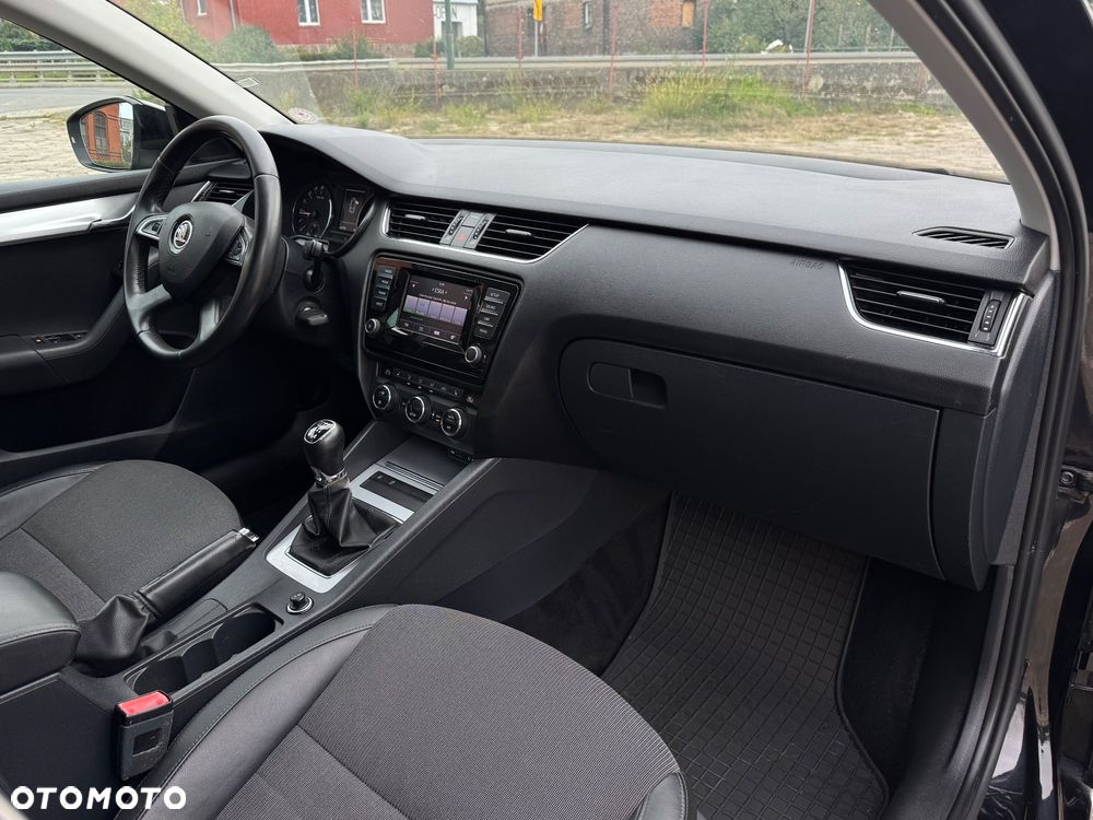 Skoda Octavia 2.0 TDI (Green tec) 4x4 Ambition - 10