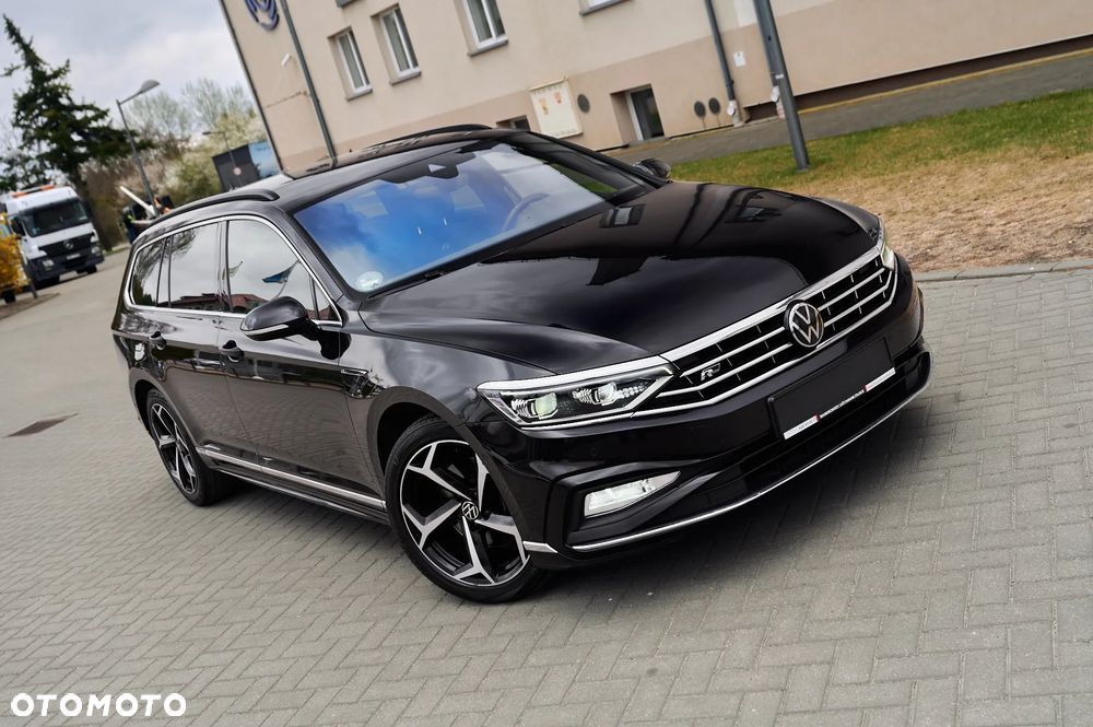 Volkswagen Passat Variant 2.0 TDI SCR DSG R-Line - 3