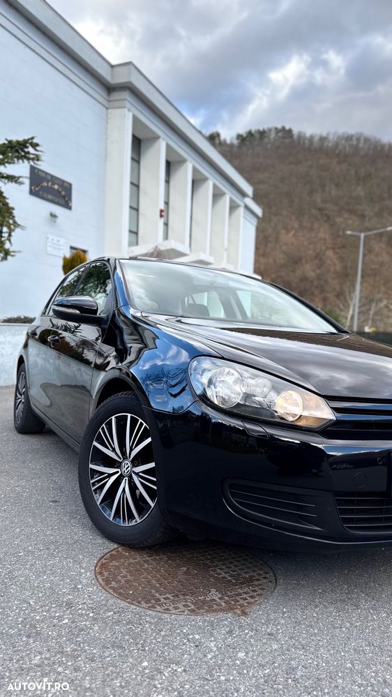 Volkswagen Golf 1.6 TDI DPF Style - 1