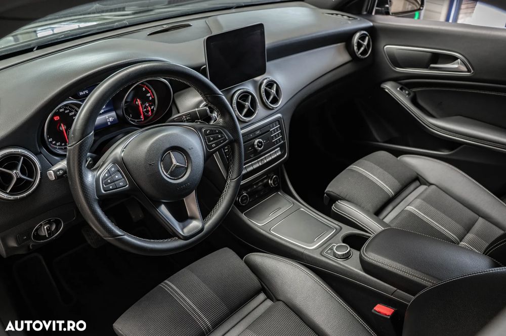 Mercedes-Benz CLA 200 d 7G-DCT AMG Line - 7
