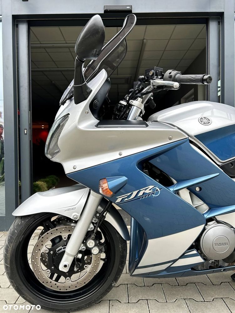 Yamaha FJR - 25