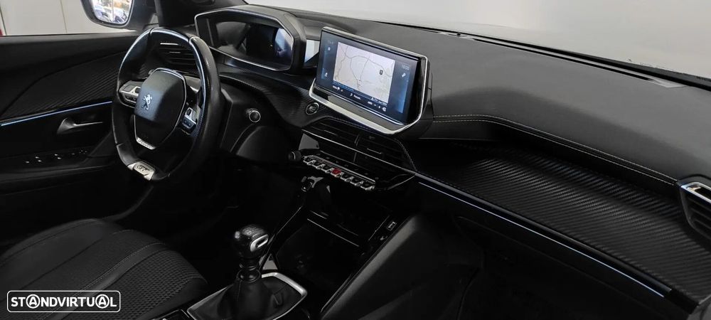 Peugeot 2008 1.2 PureTech GT - 24