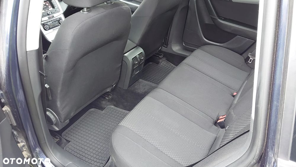 Volkswagen Passat 1.4 TSI BlueMotion Technology Highline - 13