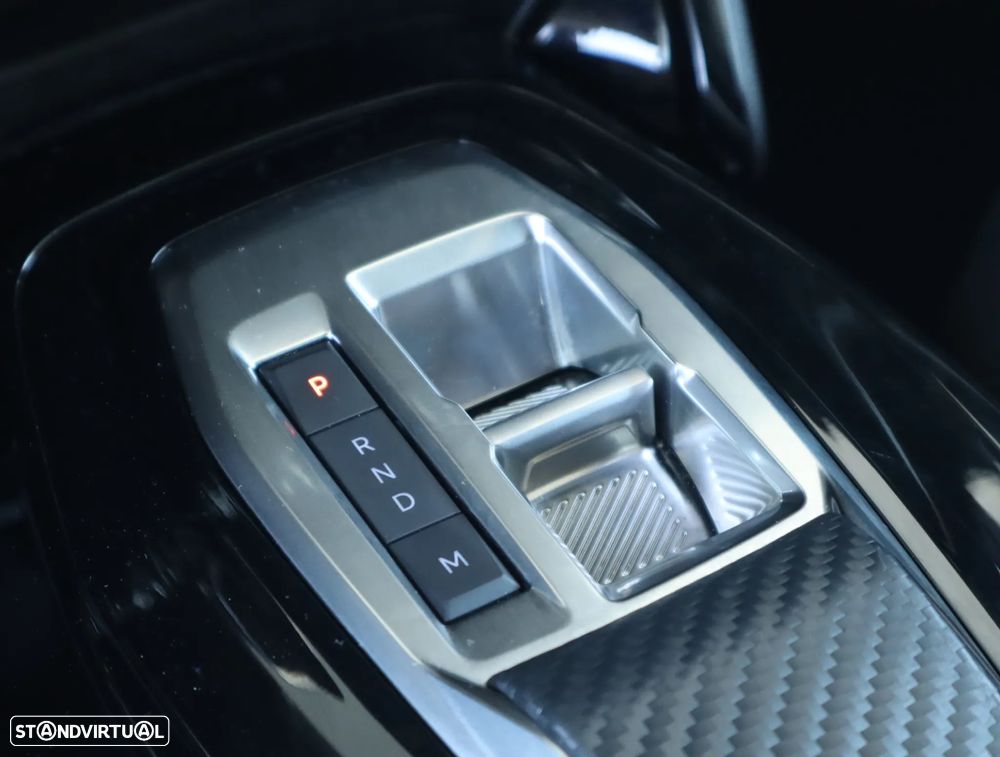 Peugeot 2008 1.2 Hybrid Allure e-DCS6 - 34