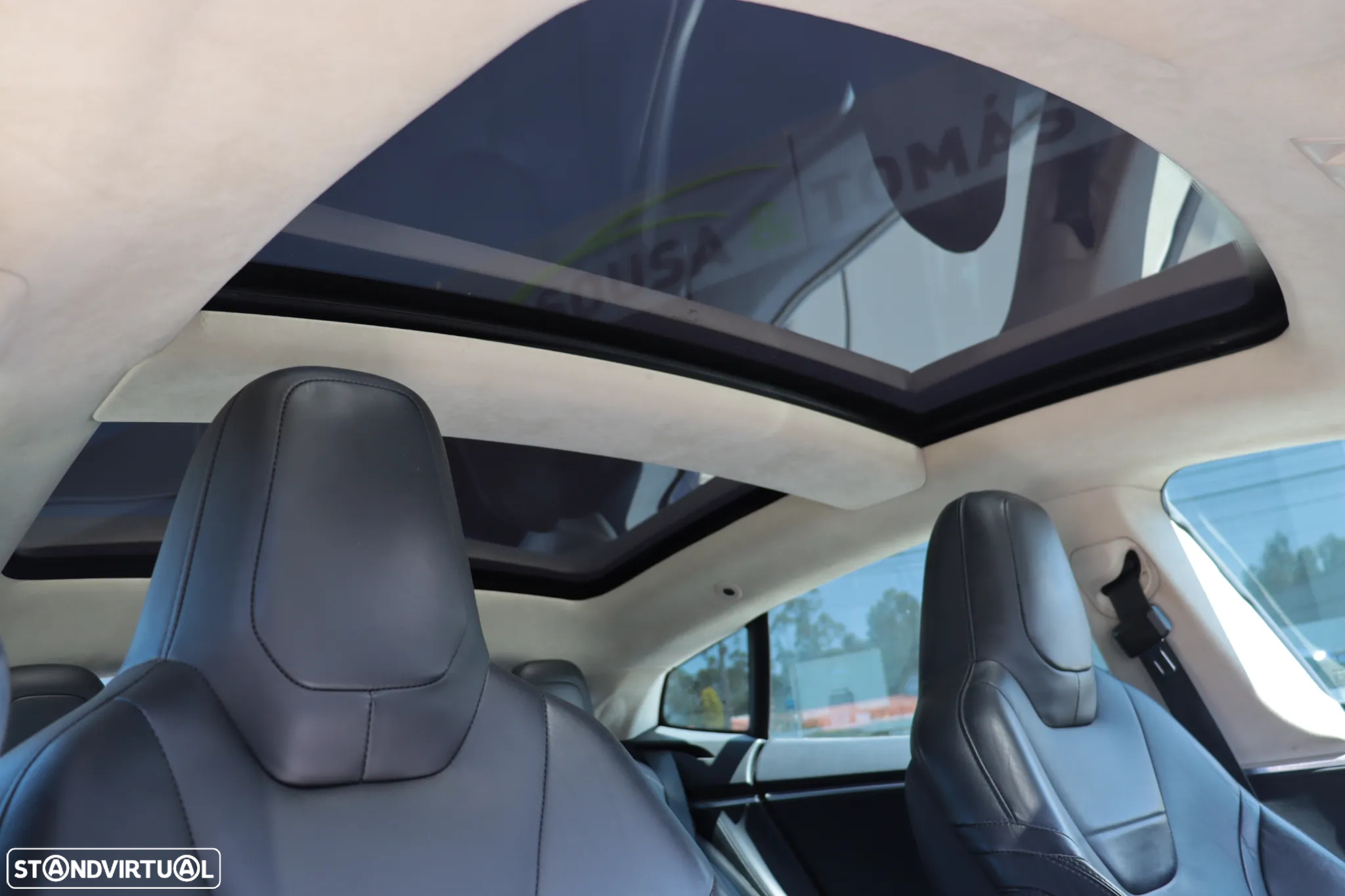 Tesla Model S 90D - 21