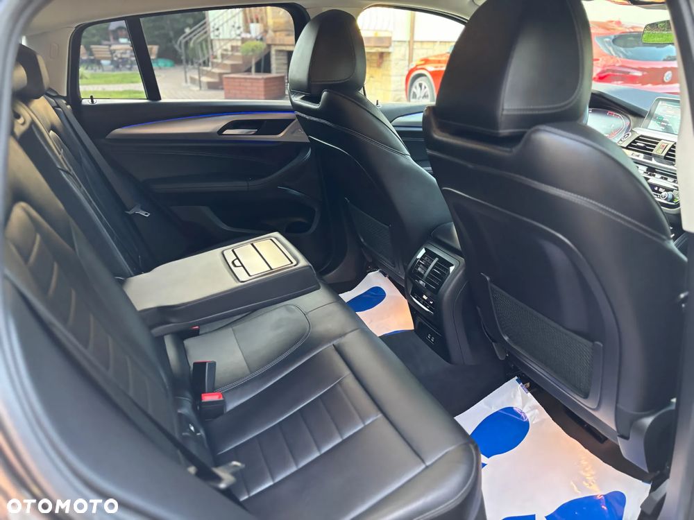 BMW X4 xDrive20d - 13