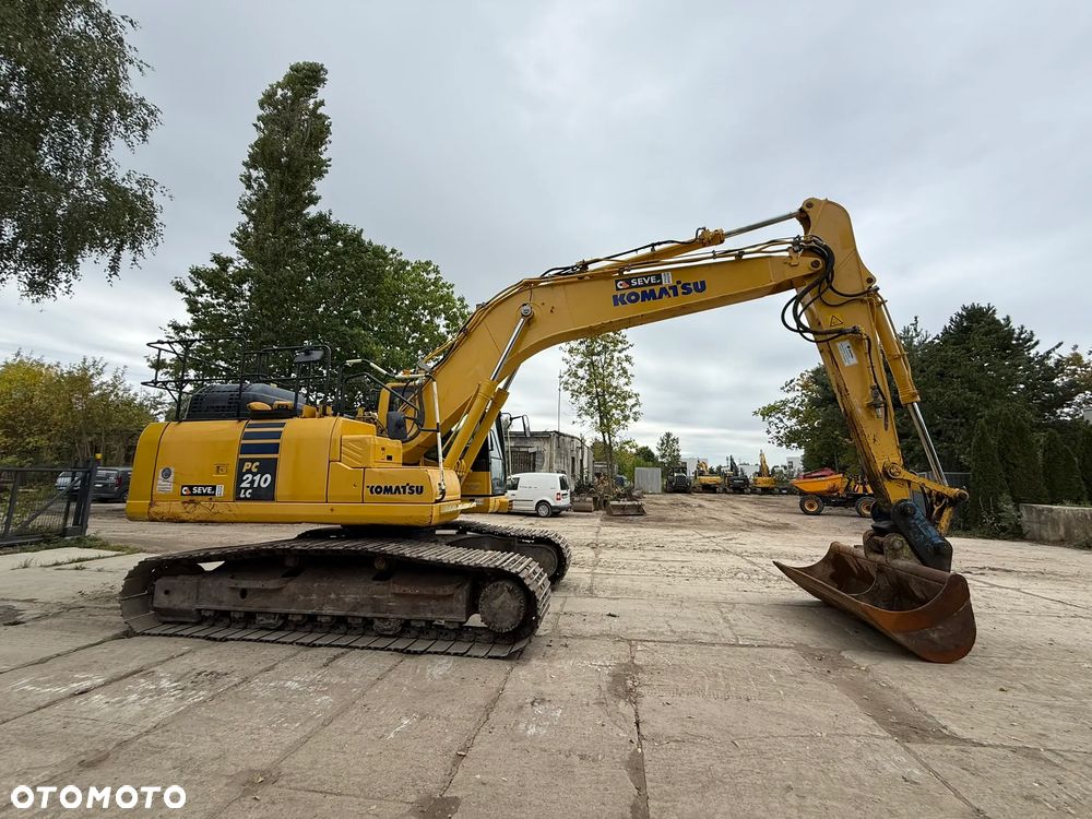 Komatsu PC 210 LC -11E0 - 2