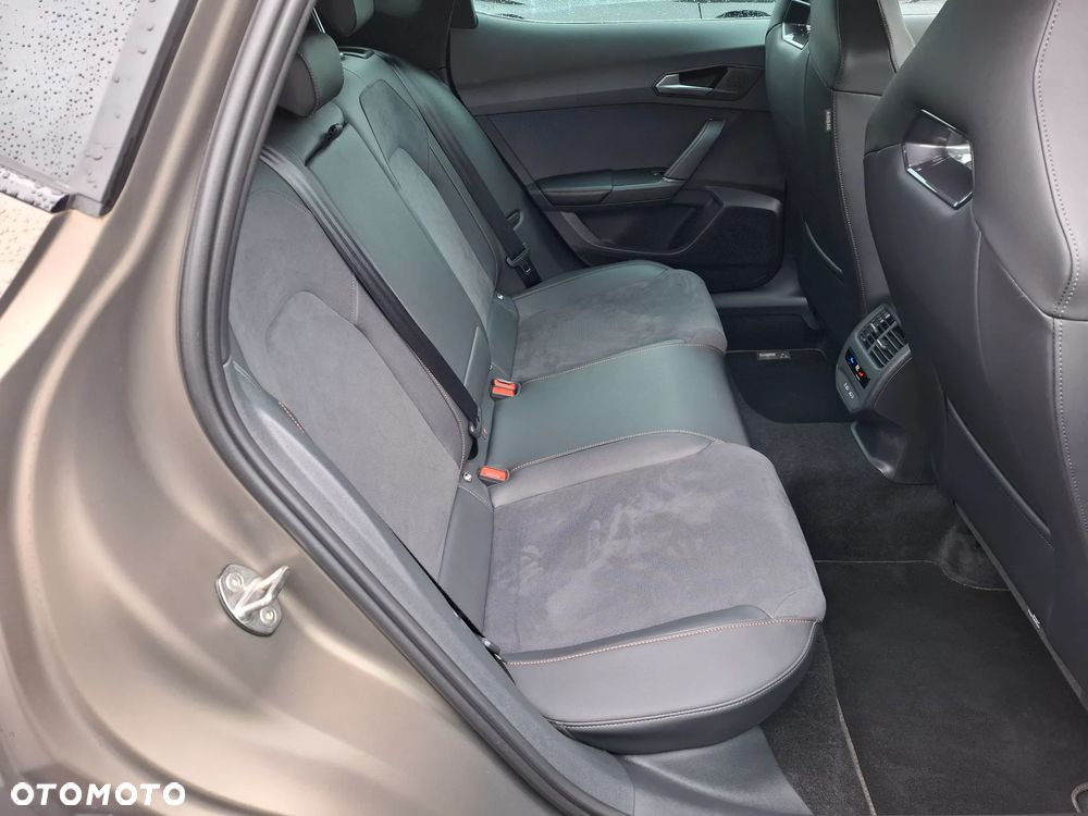 Cupra Formentor 1.5 eTSI mHEV DSG - 13