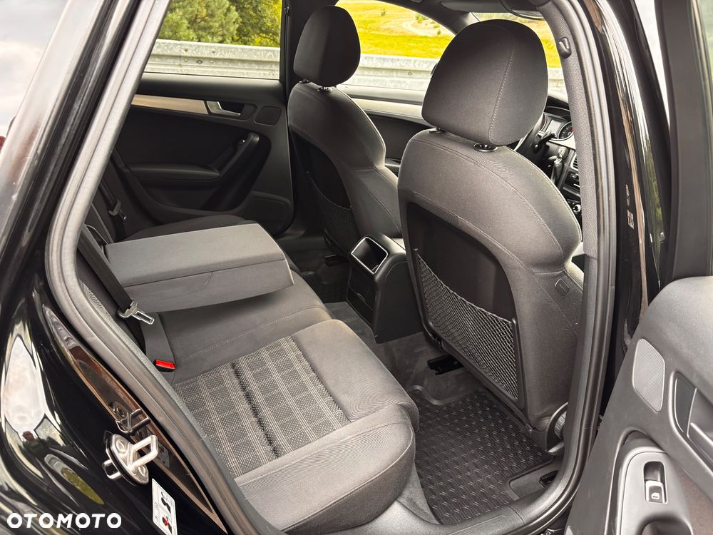 Audi A4 Avant 2.0 TDI DPF clean diesel S line Sportpaket - 9