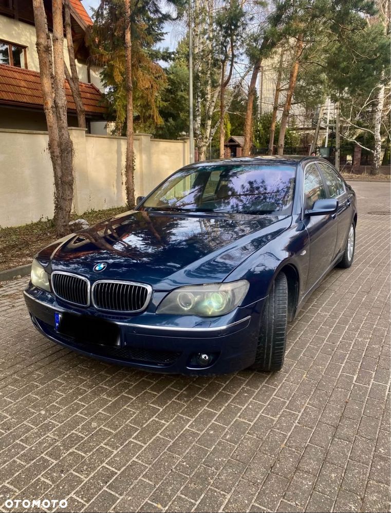 BMW Seria 7 740i - 5