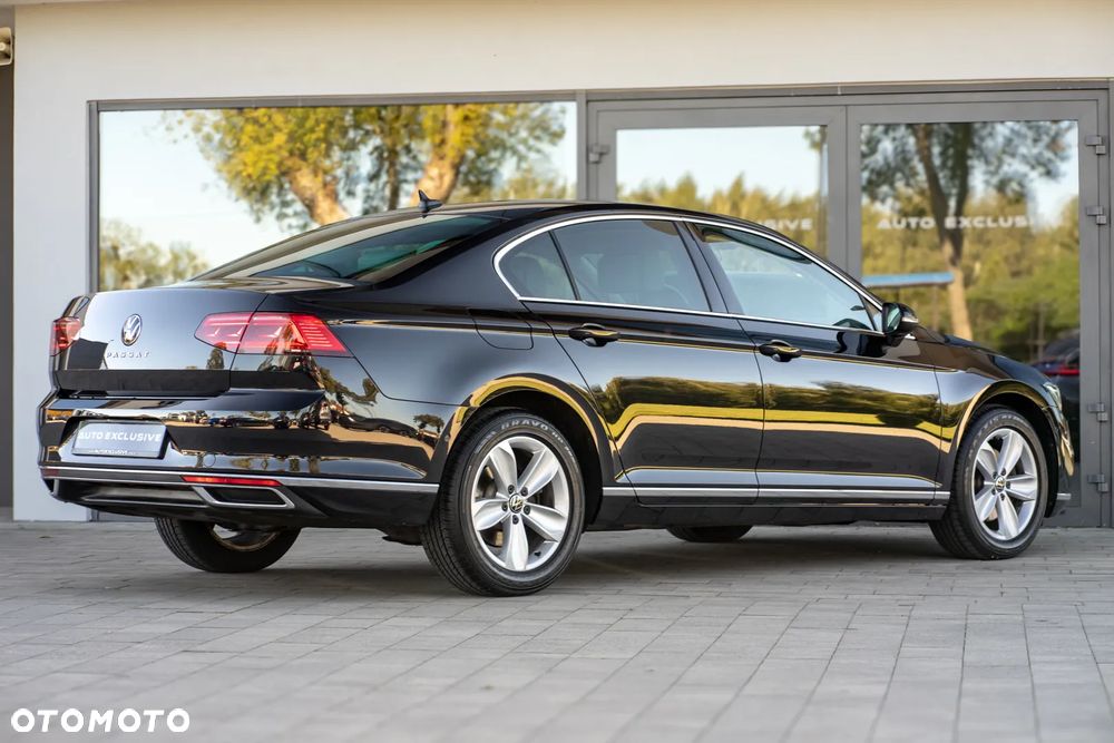 Volkswagen Passat 2.0 TDI EVO Elegance DSG - 24