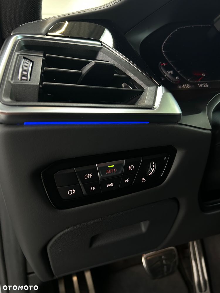 BMW M4 Competition sport - 25