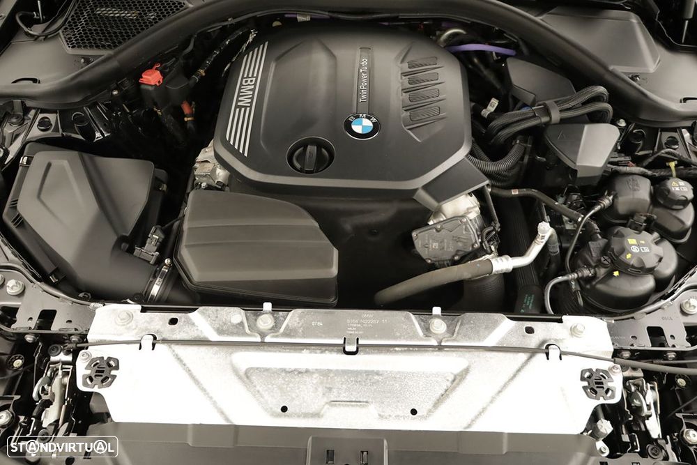 BMW 320 d Pack Desportivo M Auto - 23