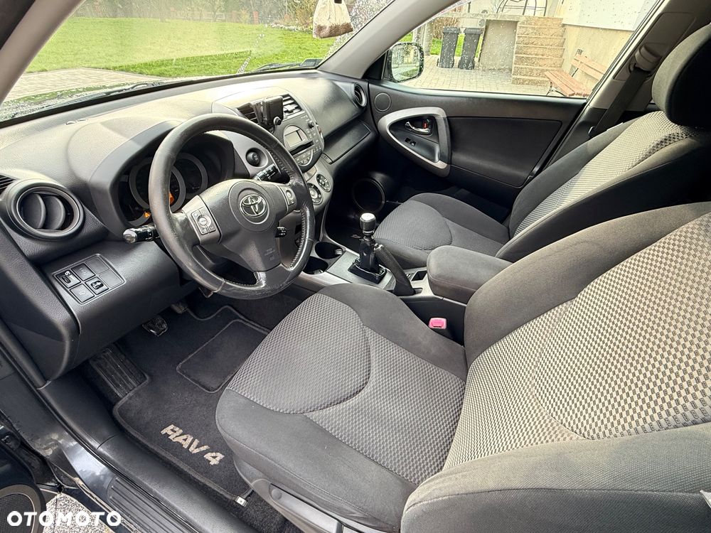 Toyota RAV4 2.2 D-4D Prestige - 12