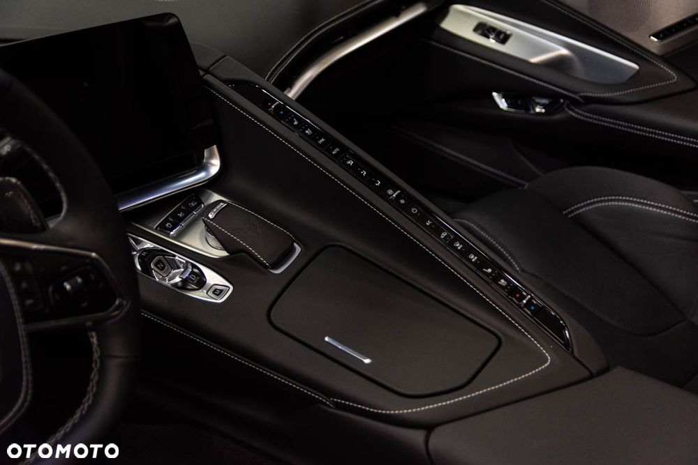 Chevrolet Corvette - 13