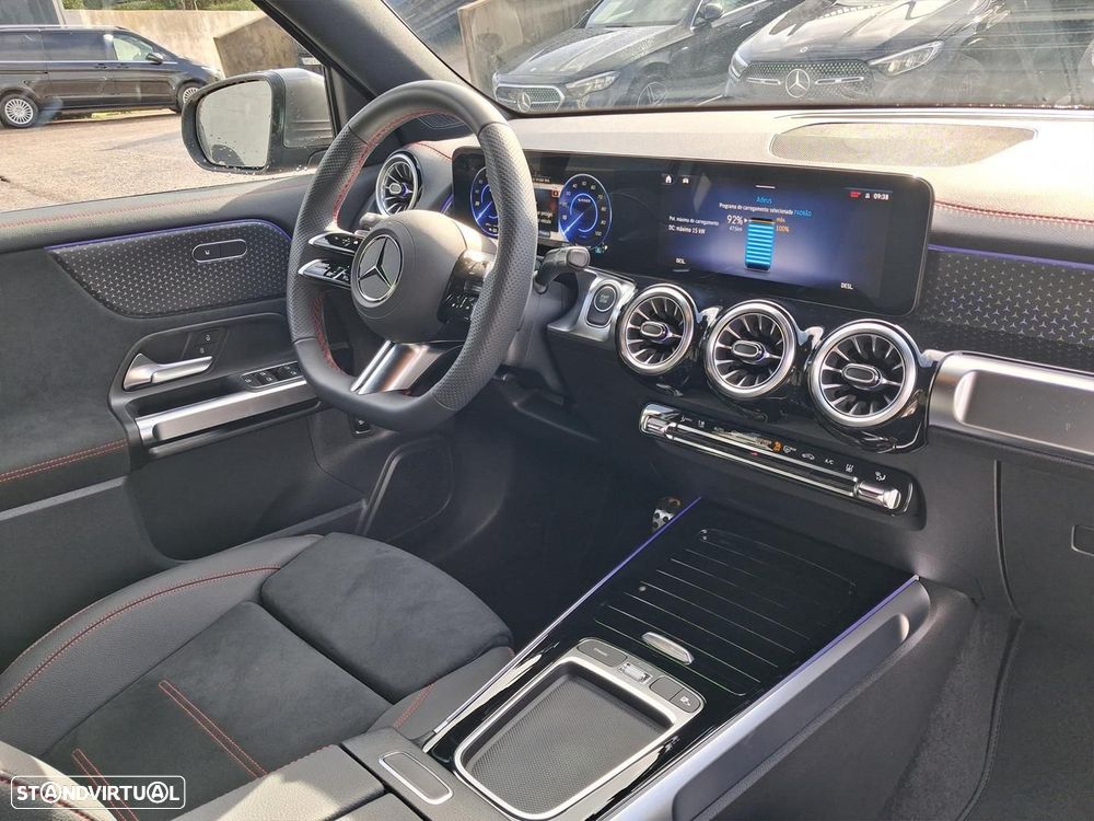 Mercedes-Benz EQB - 16