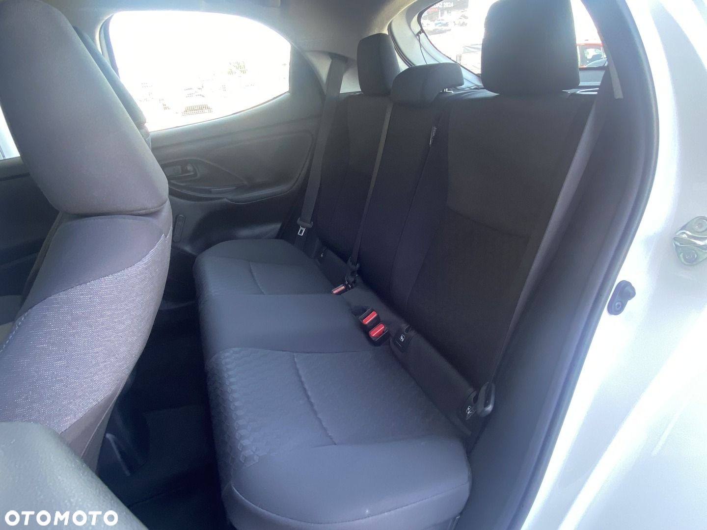 Toyota Yaris - 13
