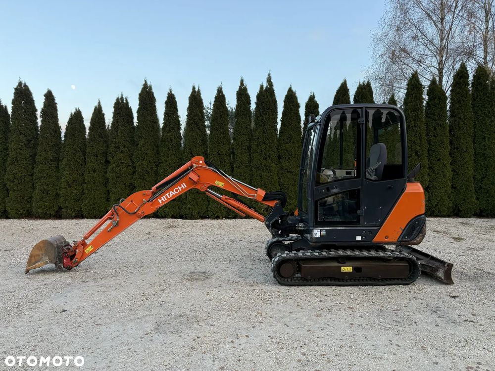 Hitachi ZAXIS ZX 27-3 27 / 2012 ROK / TYLKO 3567 MTH! / PIĘKNA / Z NIEMIEC / W CAŁOŚCI ORYGINAŁ / 303.5 301 302 303 302.7 PC 30 27 KX - 39