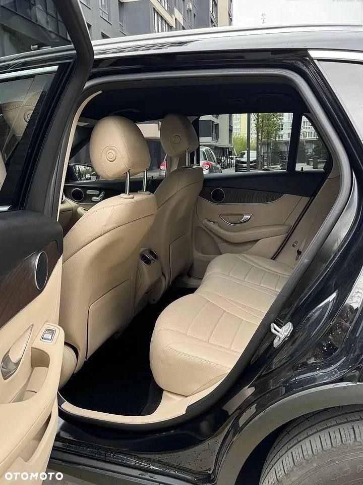 Mercedes-Benz GLC 300 4-Matic - 8