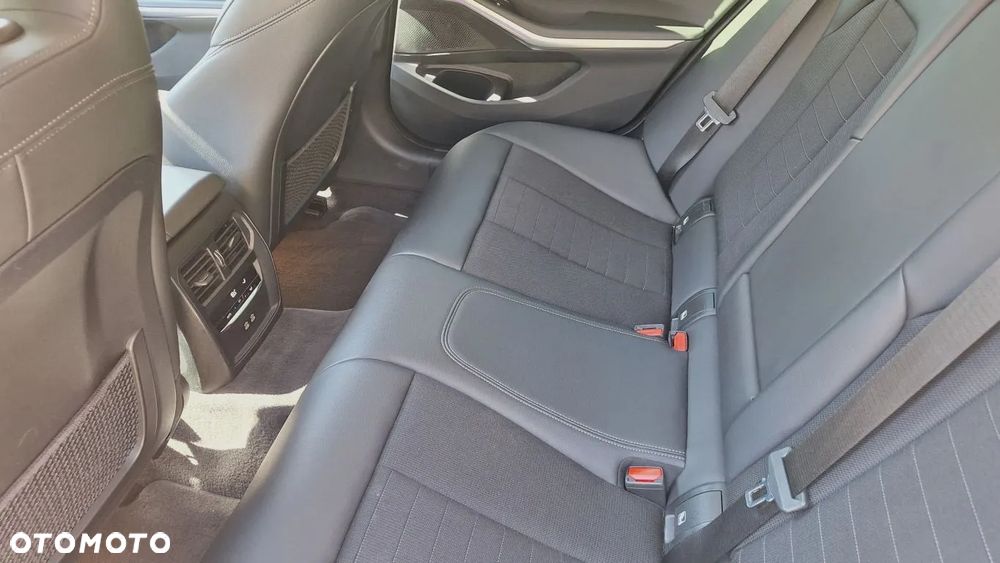 BMW Seria 3 - 10
