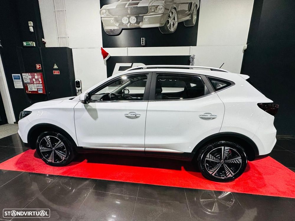MG ZS EV Luxury - 10