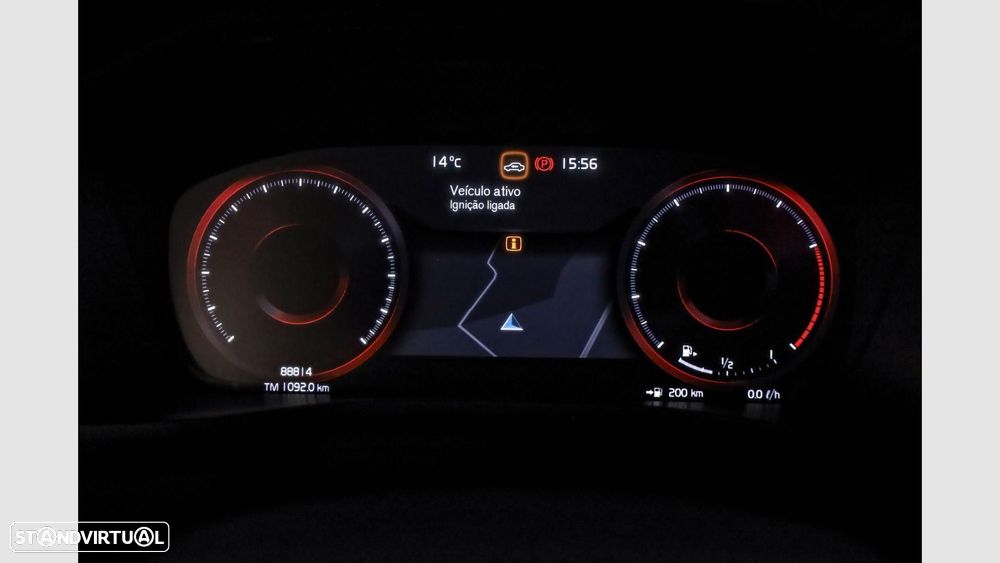 Volvo XC 40 1.5 T3 Momentum Plus - 13