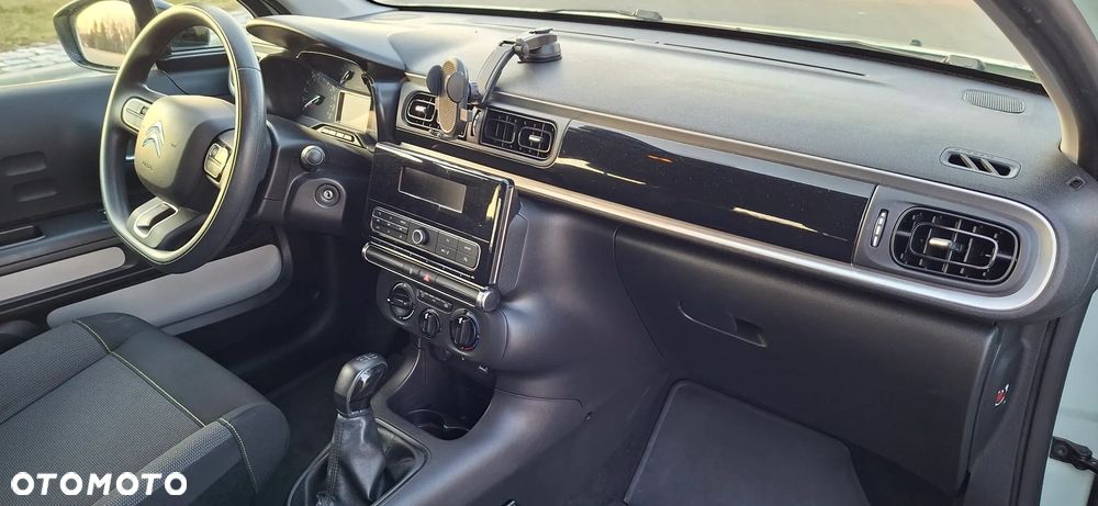 Citroën C3 Pure Tech 82 FEEL - 18
