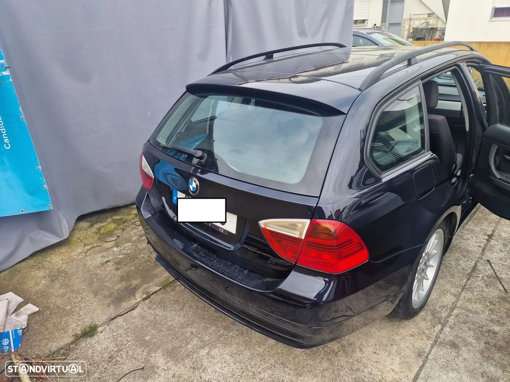 BMW 318 d Dynamic - 2