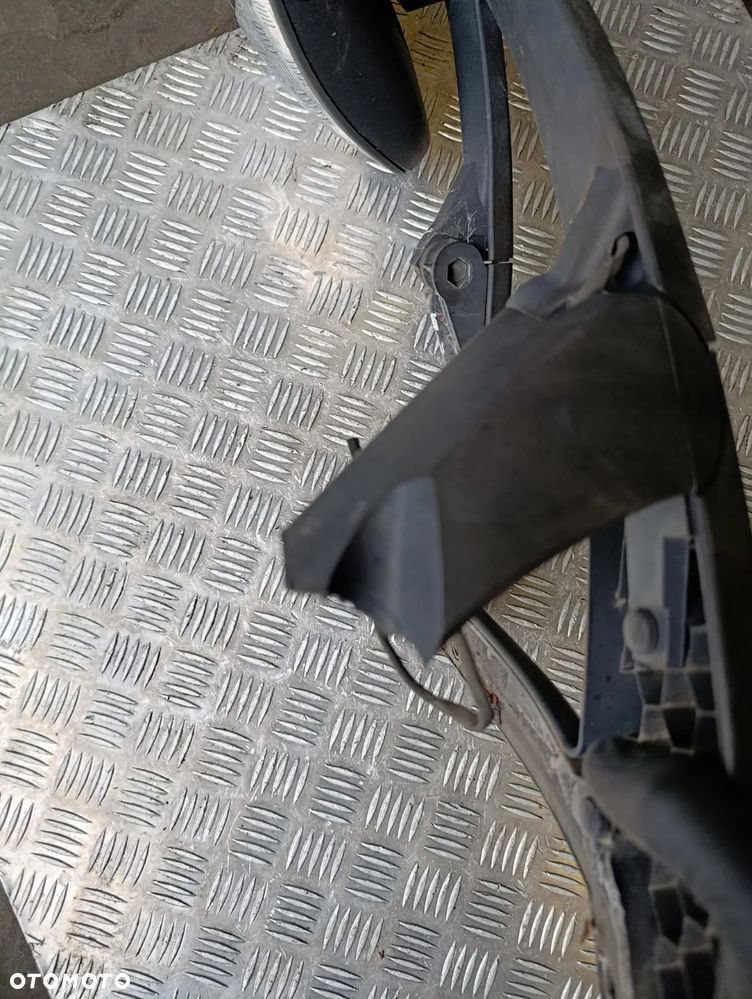 LUSTERKO RAMPOWE MERCEDES ATEGO A 9408107516 - 4