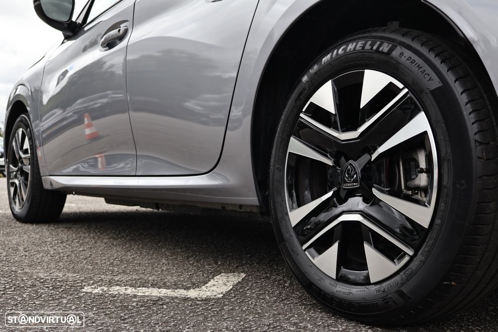 Peugeot e-208 51 kWh Allure - 5
