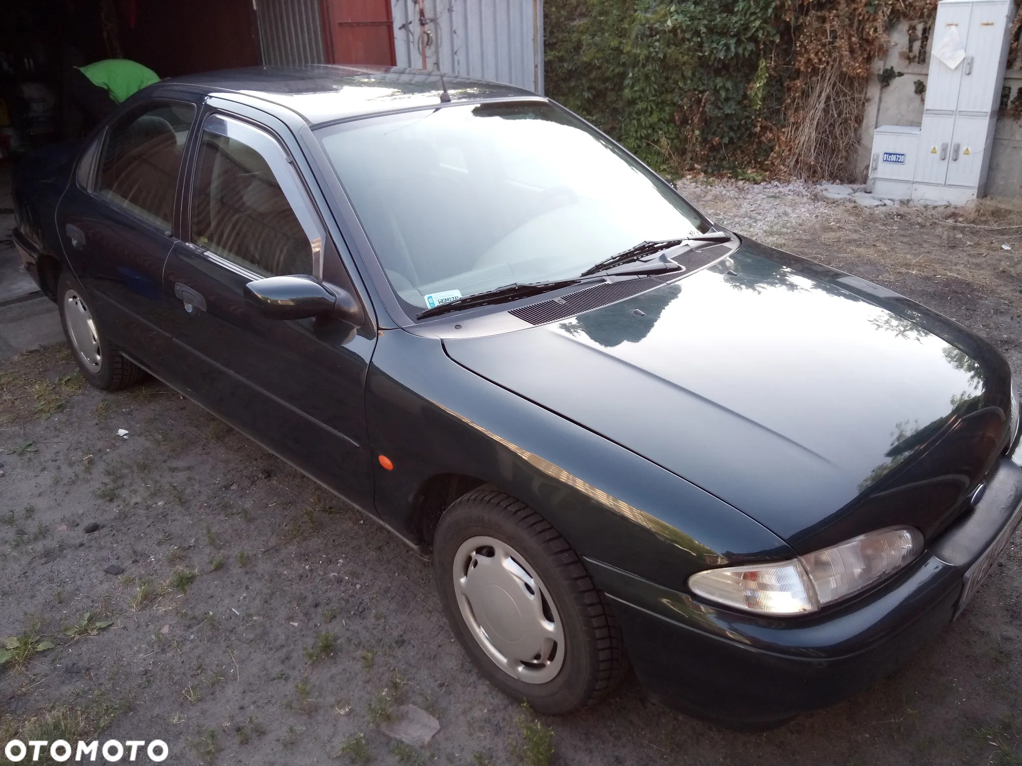 Ford Mondeo 1.8 GLX - 4