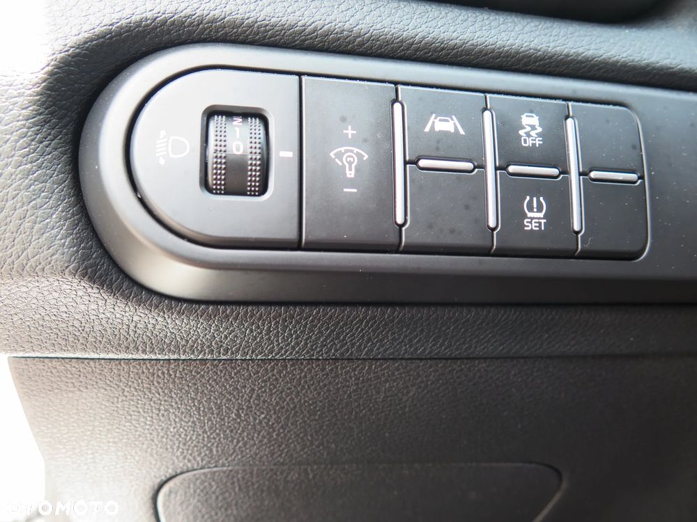 Kia Ceed 1.5 T-GDI M - 16