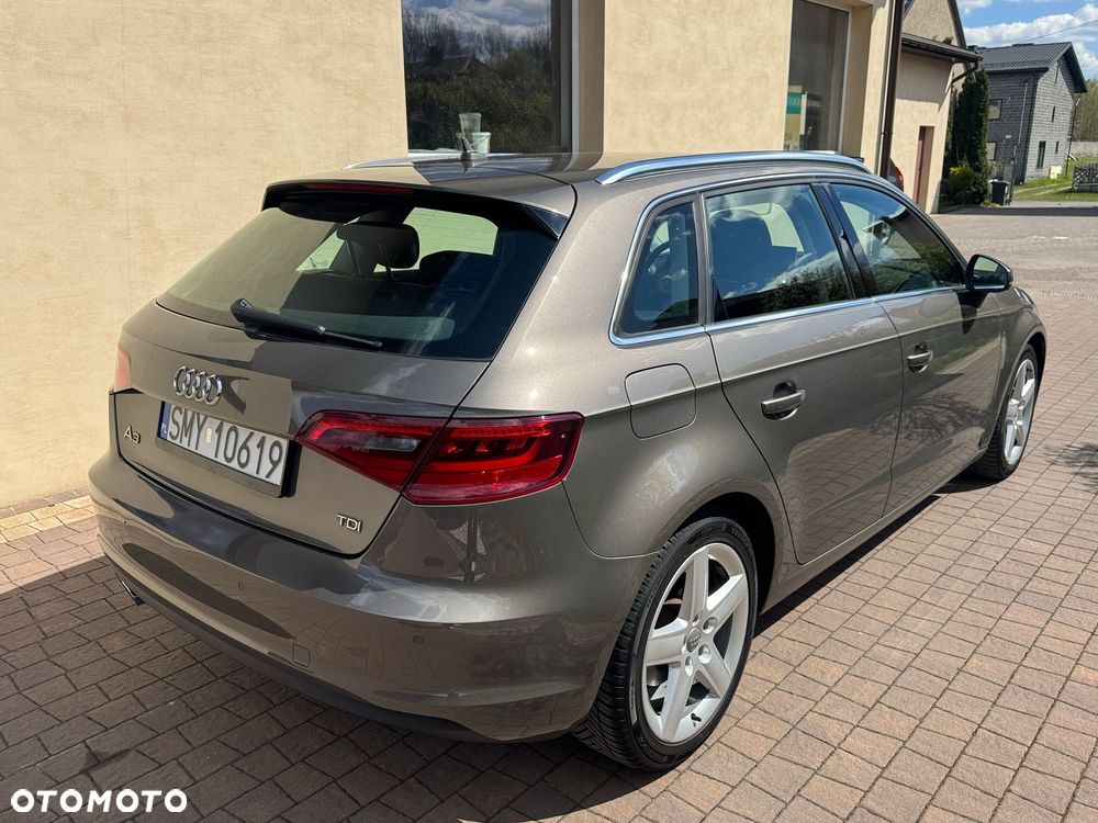 Audi A3 Sportback 2.0 TDI design - 4