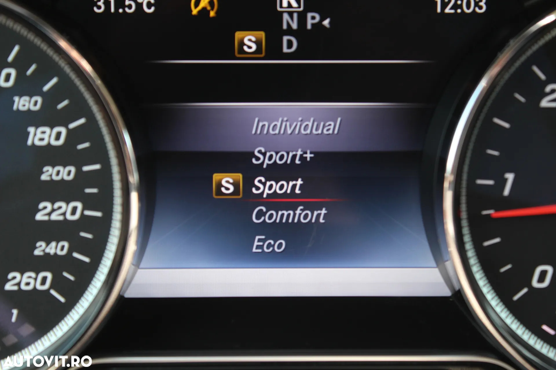 Mercedes-Benz E 220 d 9G-TRONIC Exclusive - 20