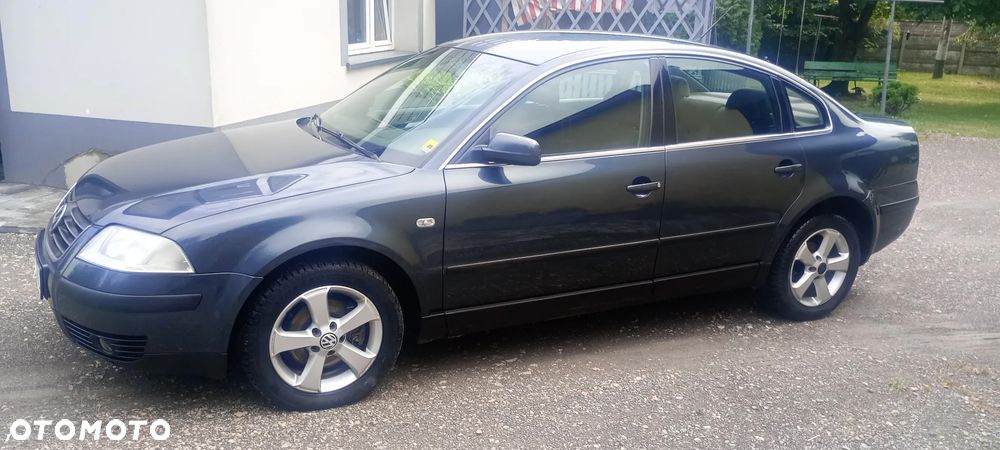 Volkswagen Passat 1.9 TDI Comfortline - 5