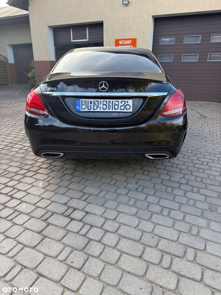 Mercedes-Benz C300 2017 photo 5