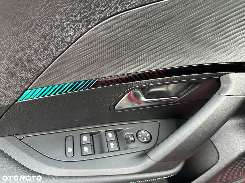 Peugeot 2008 1.2 PureTech Allure Pack S&S - 11