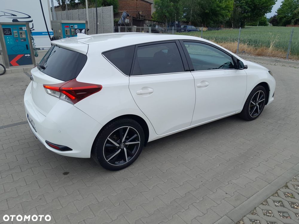 Toyota Auris 1.6 Prestige - 4