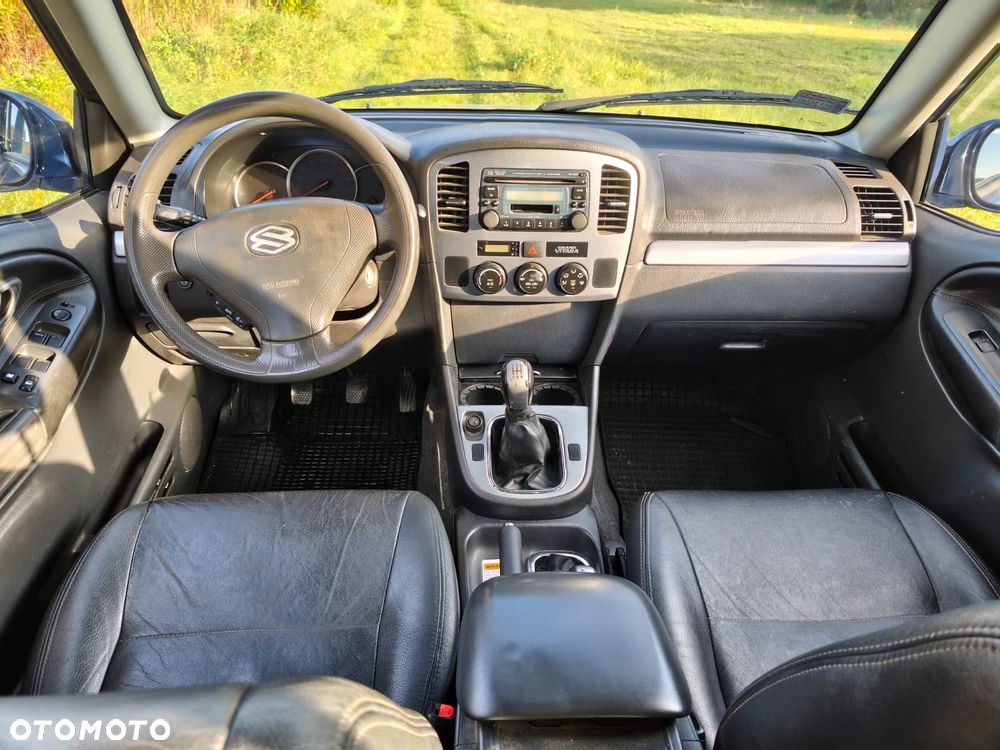 Suzuki Grand Vitara - 11