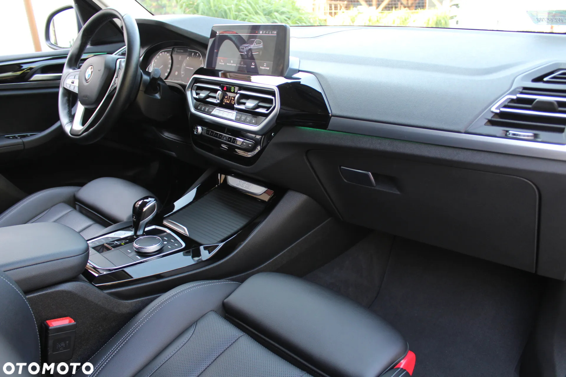 BMW X3 xDrive20i Luxury Line - 25