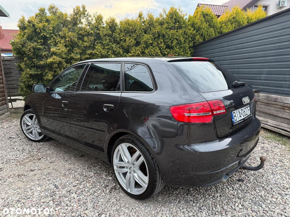 Audi A3 Sportback 1.6 TDI DPF Attraction - 5