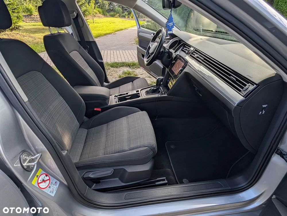 Volkswagen Passat 2.0 TDI SCR DSG - 29