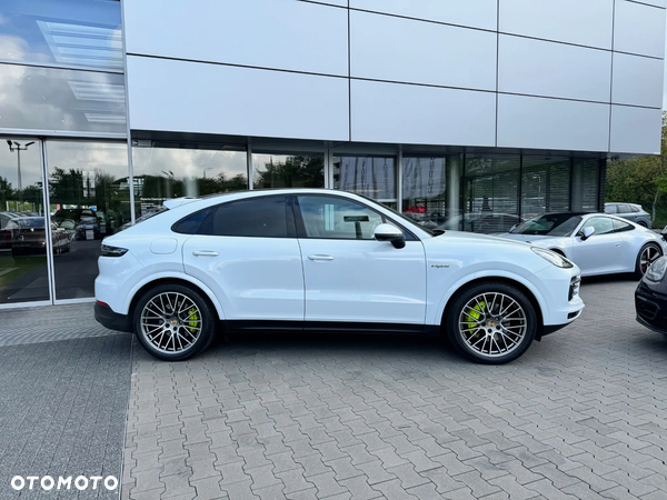 Porsche Cayenne Coupe E-Hybrid Platinum Edition