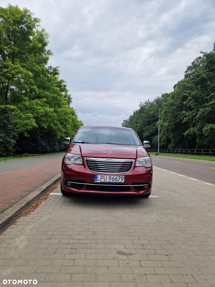 Chrysler Town & Country 3.6 Touring - 15